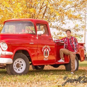 Meet your Posher, Brandon